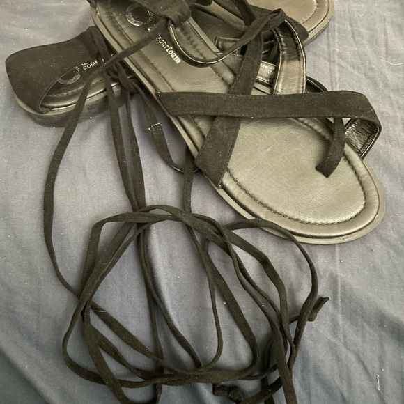 Brand new, never worn - Picture 3 of 3